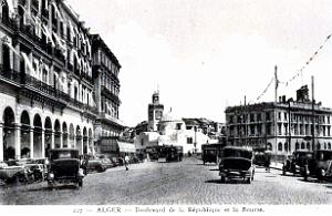 Alger - Boulevard de la Republique et Bourse